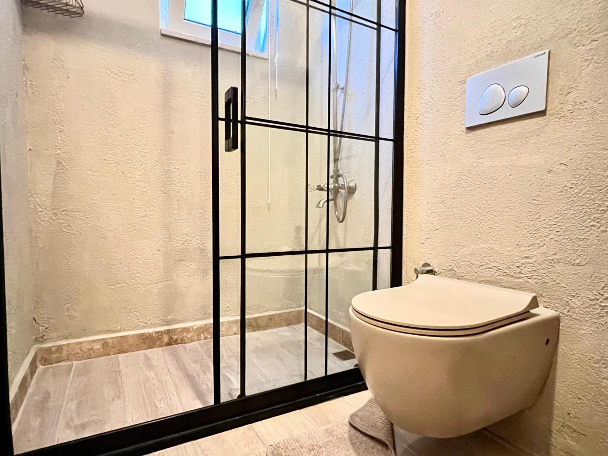 Villa Storm - Very Stylish Villa W/Pool & Garden In Gocek Hills Fethiye Bagian luar foto